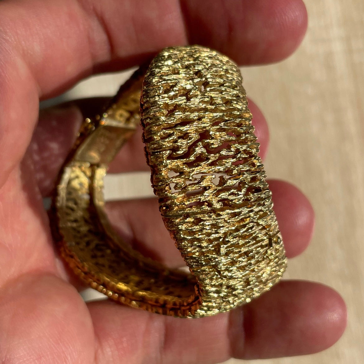 Omega Frisson d'Or Gilbert Albert Designed 18k Gold Concealed Bangle Watch