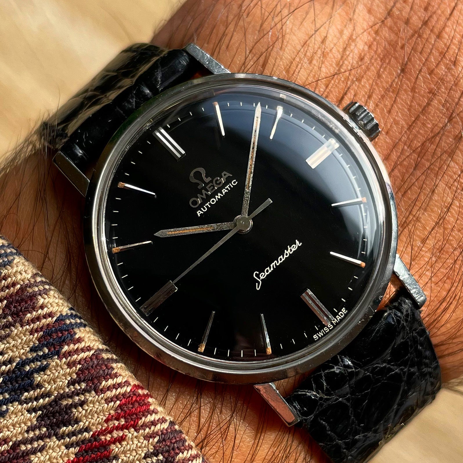 Omega seamaster black online dial vintage