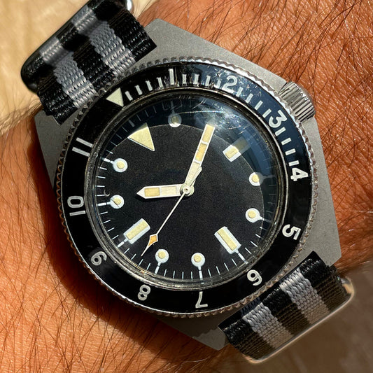 Benrus Type I Class A December 1974 U.S. Military Issued Watch