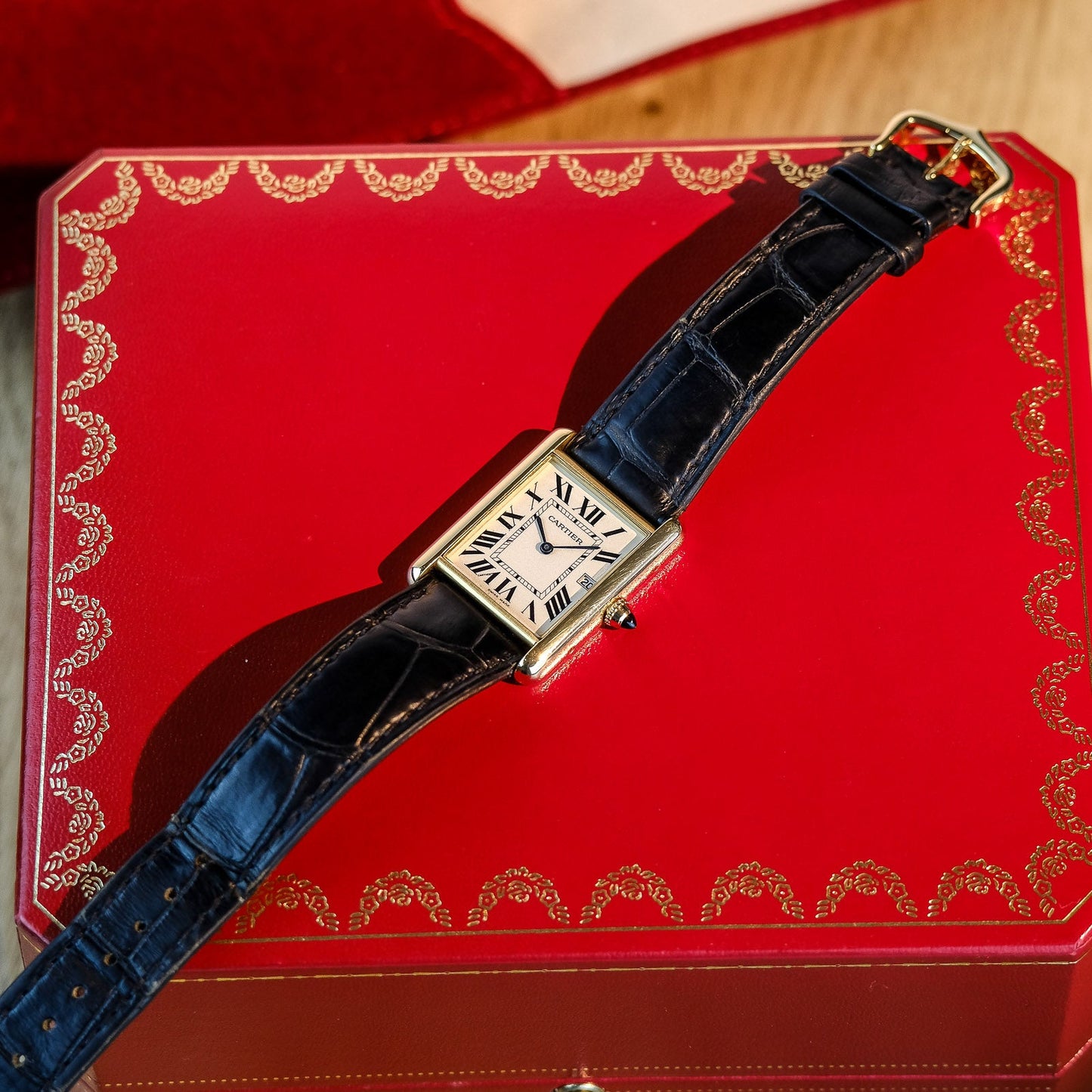 Cartier Tank Louis 18k Yellow Gold 2441 / W1529756