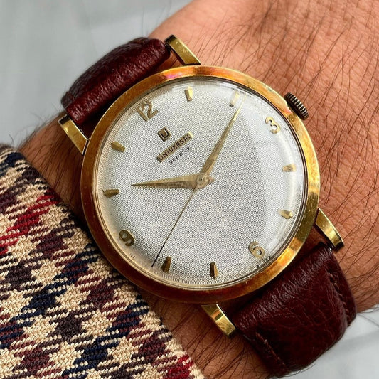 Universal Geneve 18k Gold Textured Dial Tarnished Case